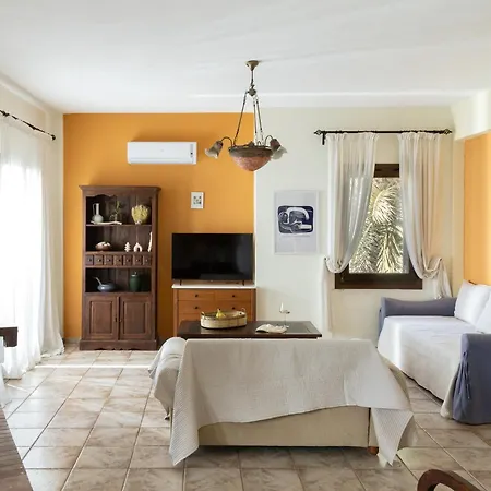 Thalia- 2 Bedroom Beachfront Apartment! * Lefokastro