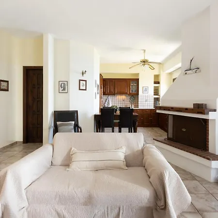 Appartamento Thalia- 2 Bedroom Beachfront Apartment! Lefokastro